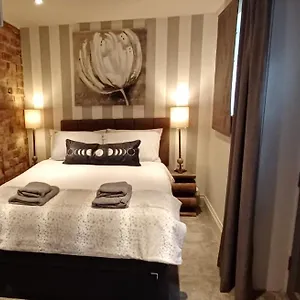 Dragon's Retreat 2 Bedroom Harrogate