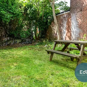 Spacious Flat In Centre With Garden Southampton